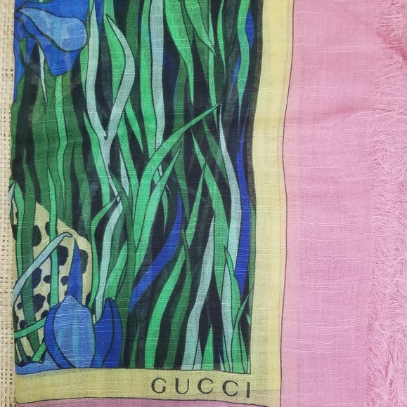 New Women's "GUCCI" Scarf - Picture 1 of 6
